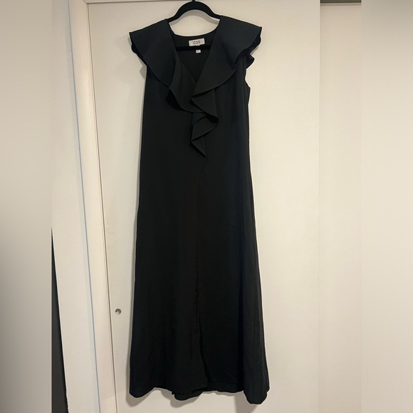 COS ruffle v-neck dress - Picture 1 of 3